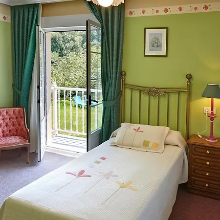 Casa Manoli Hotel 2*